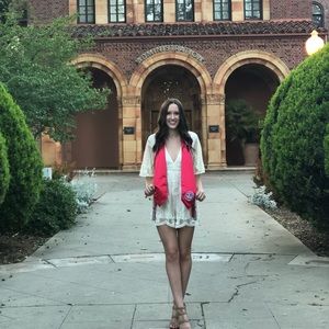 Meet your Posher, Monica